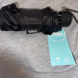 Totes Eco-Friendly Black Umbrella (Manual)